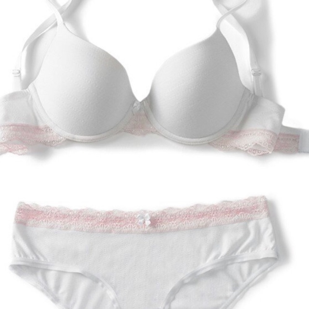 Bra and panty set